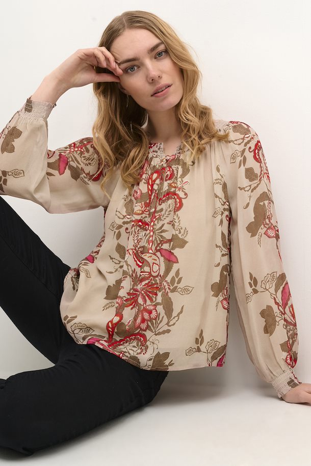 Cream: Noviba Blouse