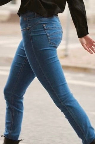 Cream: Coco Fit Jeans 34" (2 Colours)