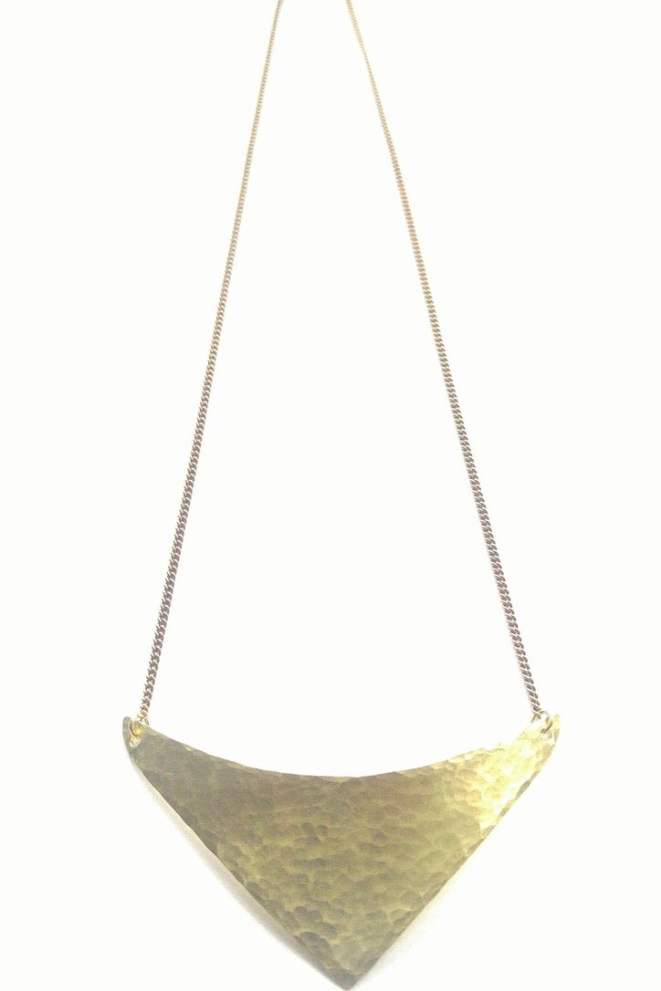Enarmoured: Shield Necklace