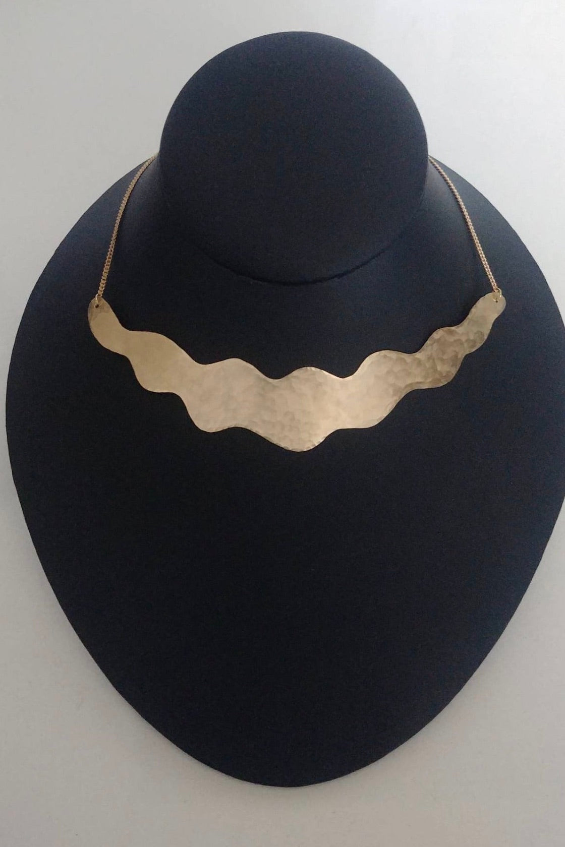Enarmoured: Wave Collar