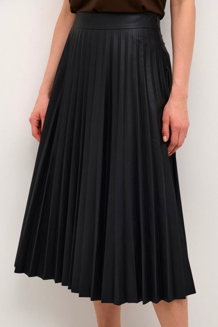 Culture: Cassandra Pleated Skirt