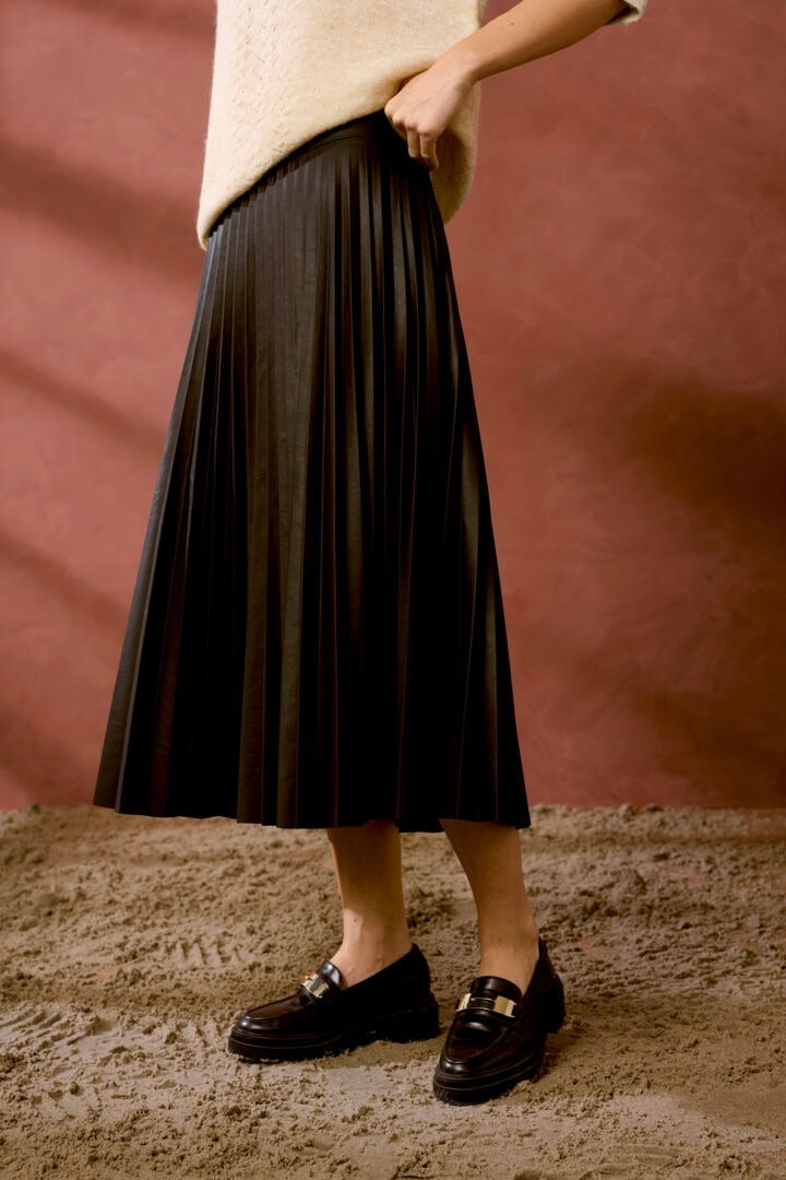 Culture: Cassandra Pleated Skirt