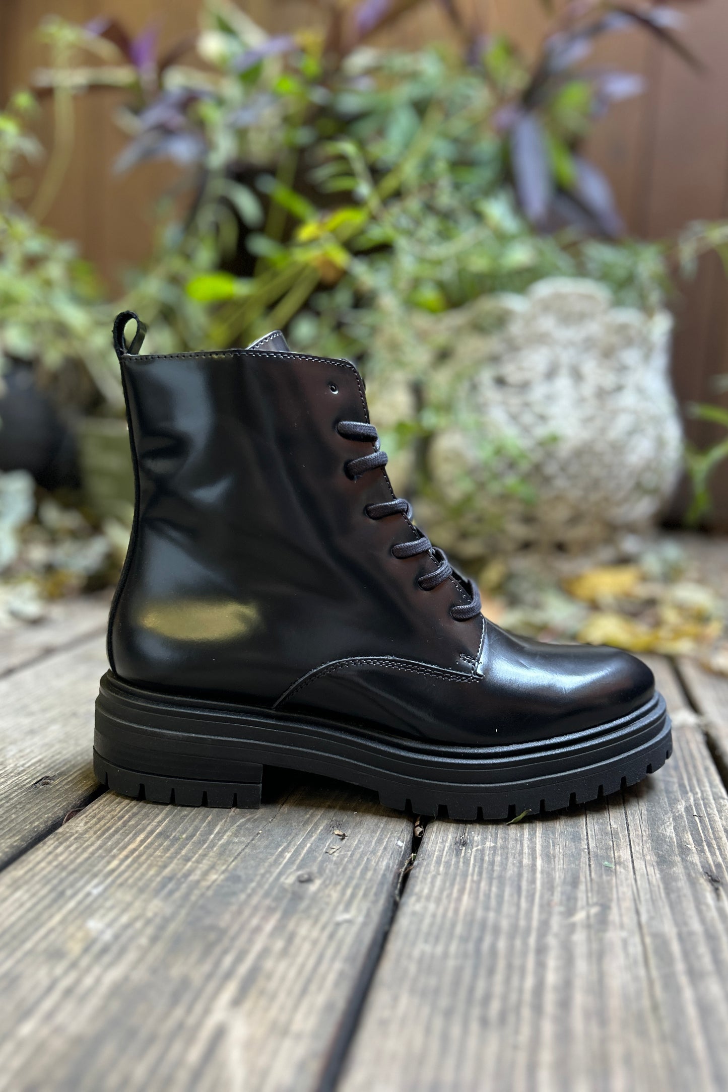 David Tyler: Lace Up Boot