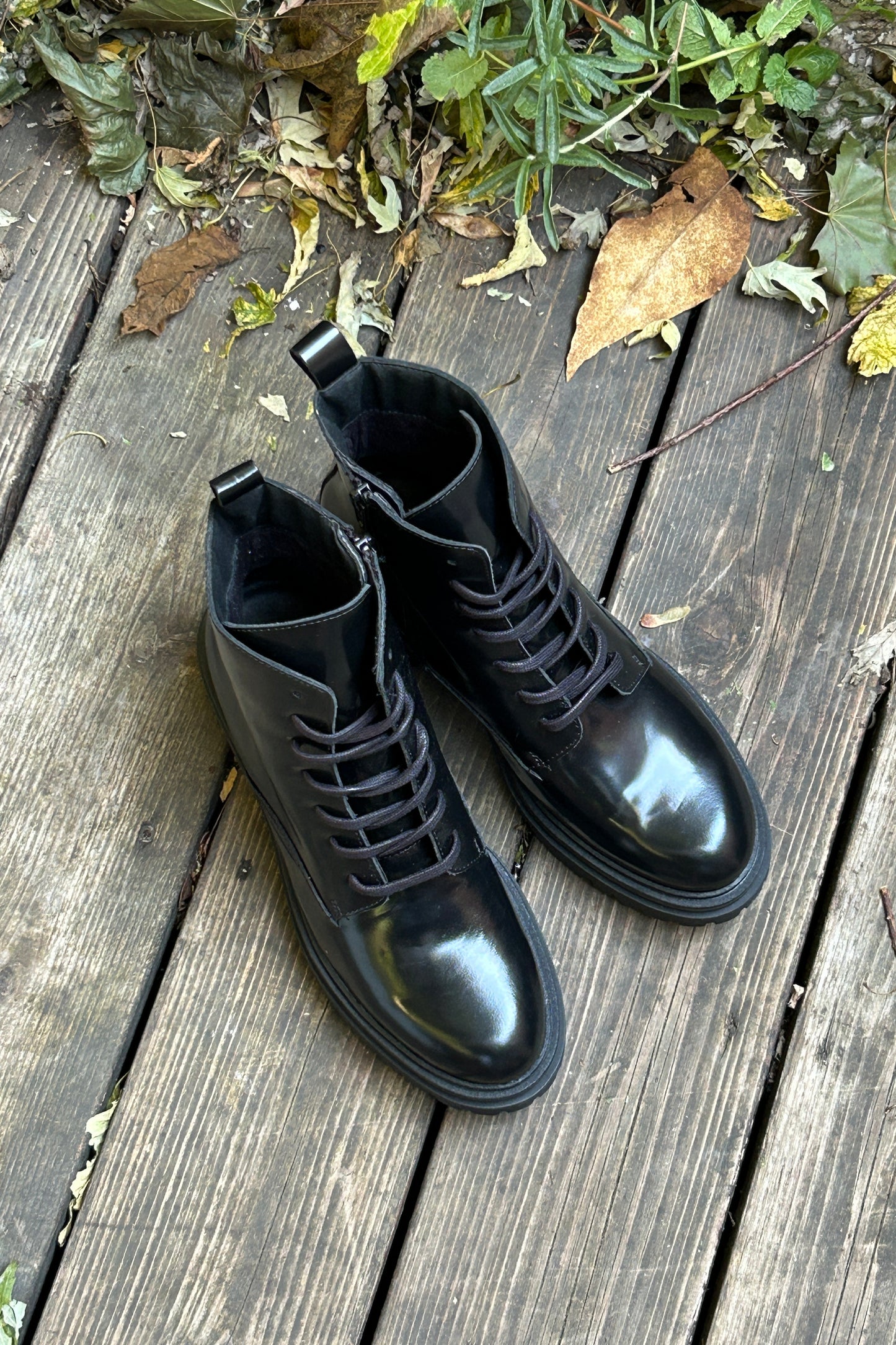 David Tyler: Lace Up Boot