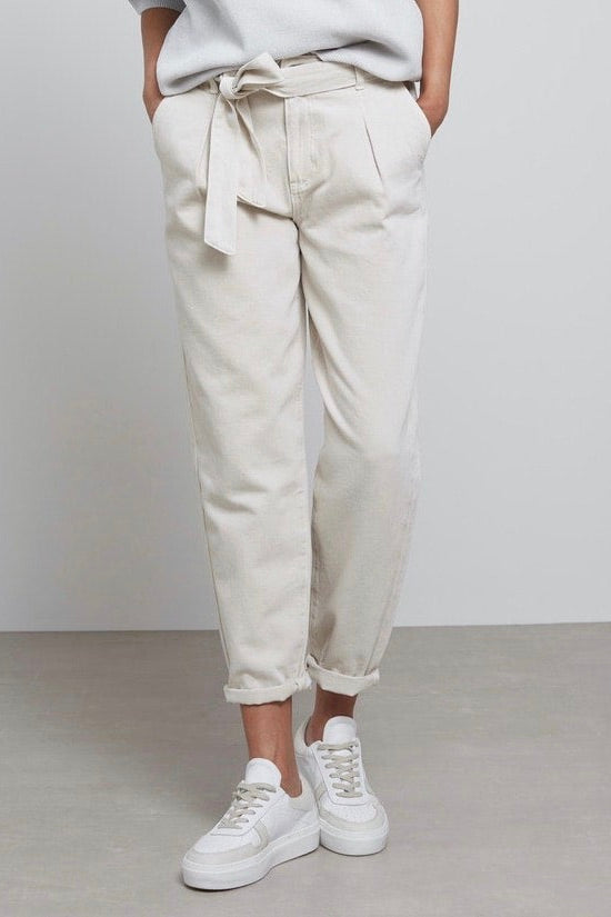 Yaya: High Waisted Denim