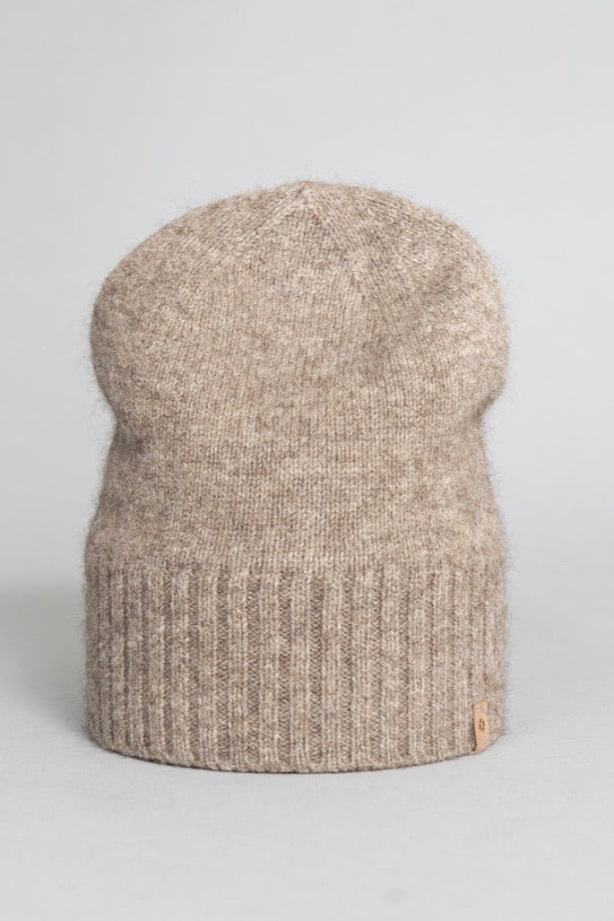 Dinadi: Yak Fine Knit Hat Oat Brown