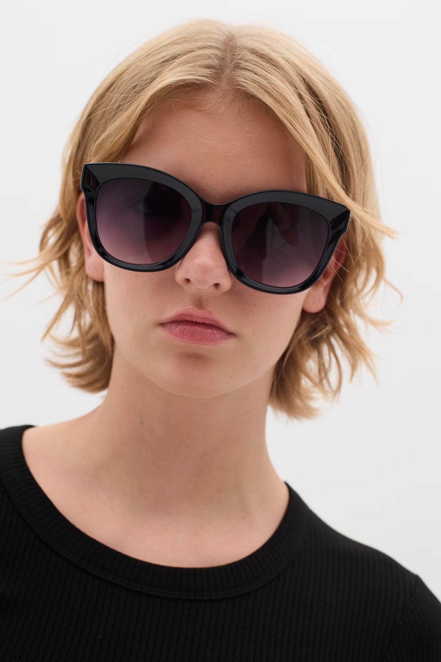 InWear: Runda Sunglasses Black