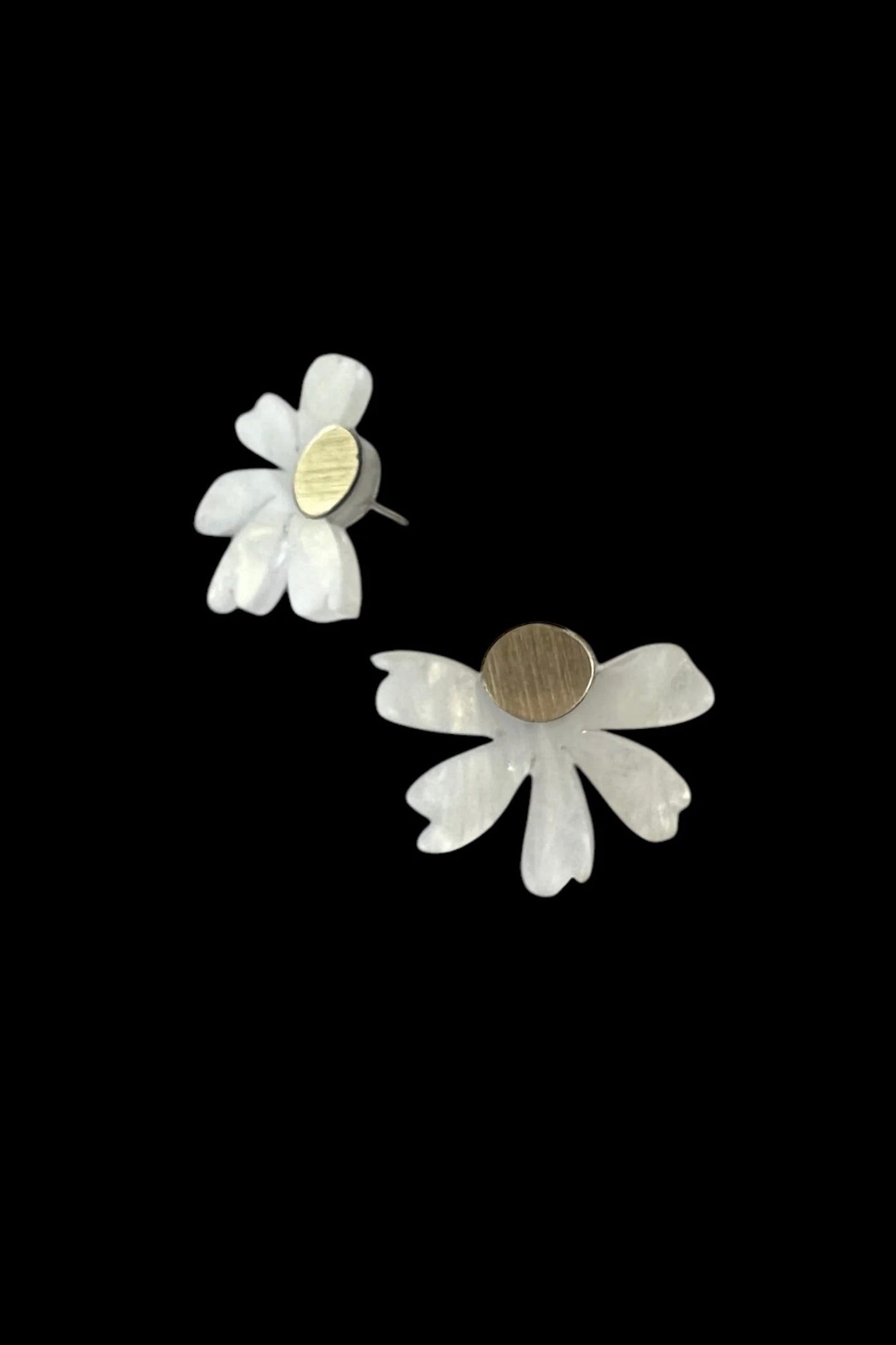 Ketoora: Daisy Studs (2 Sizes)