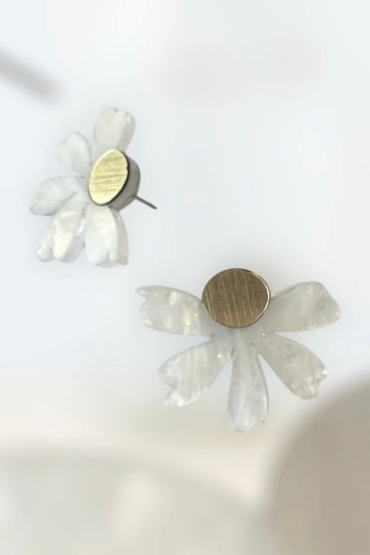 Ketoora: Daisy Studs (2 Sizes)