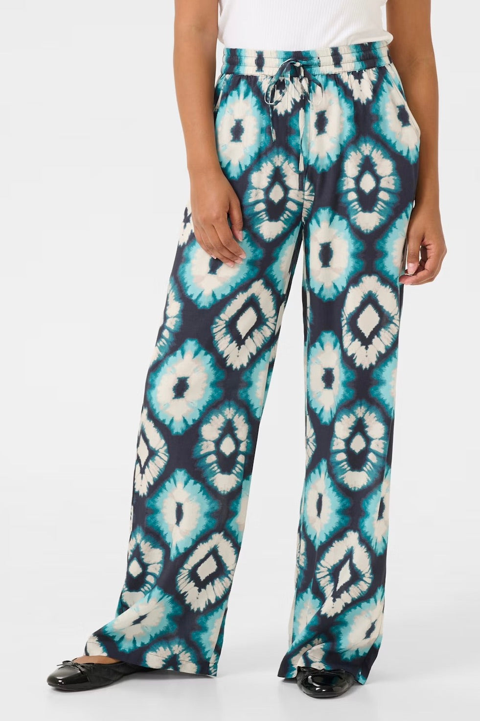 Cream: Tiah Pant