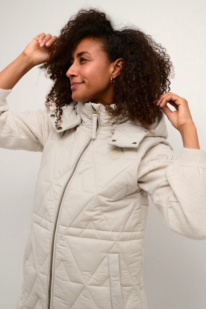 Cream: Gaiagro Quilted Vest