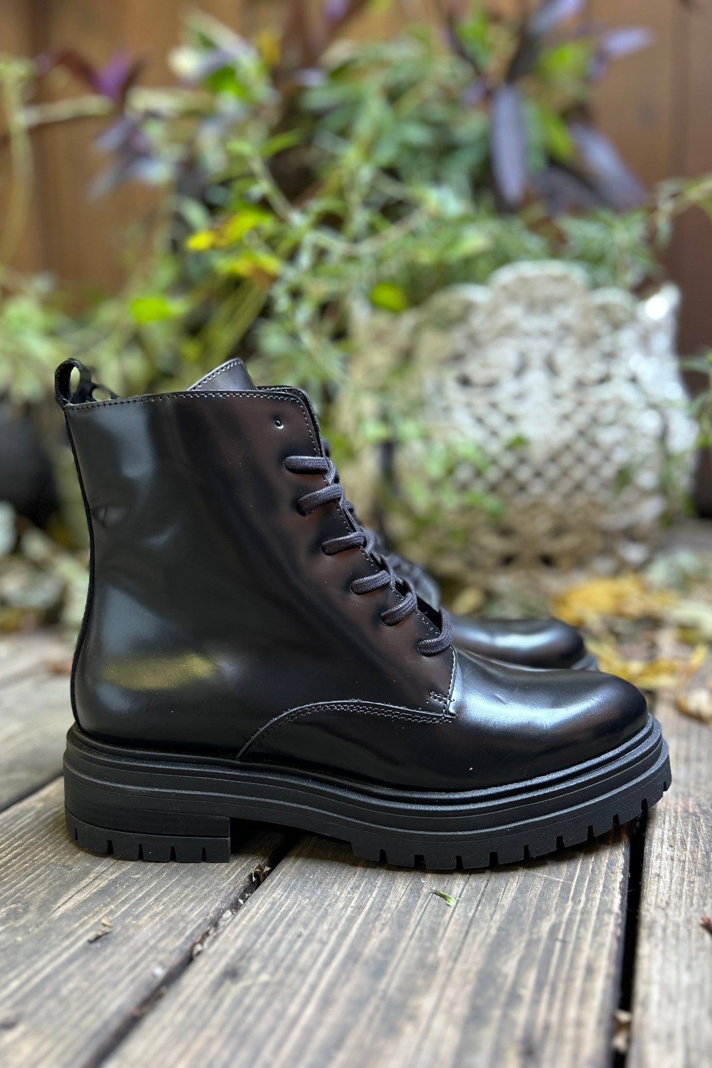 David Tyler: Lace Up Boot