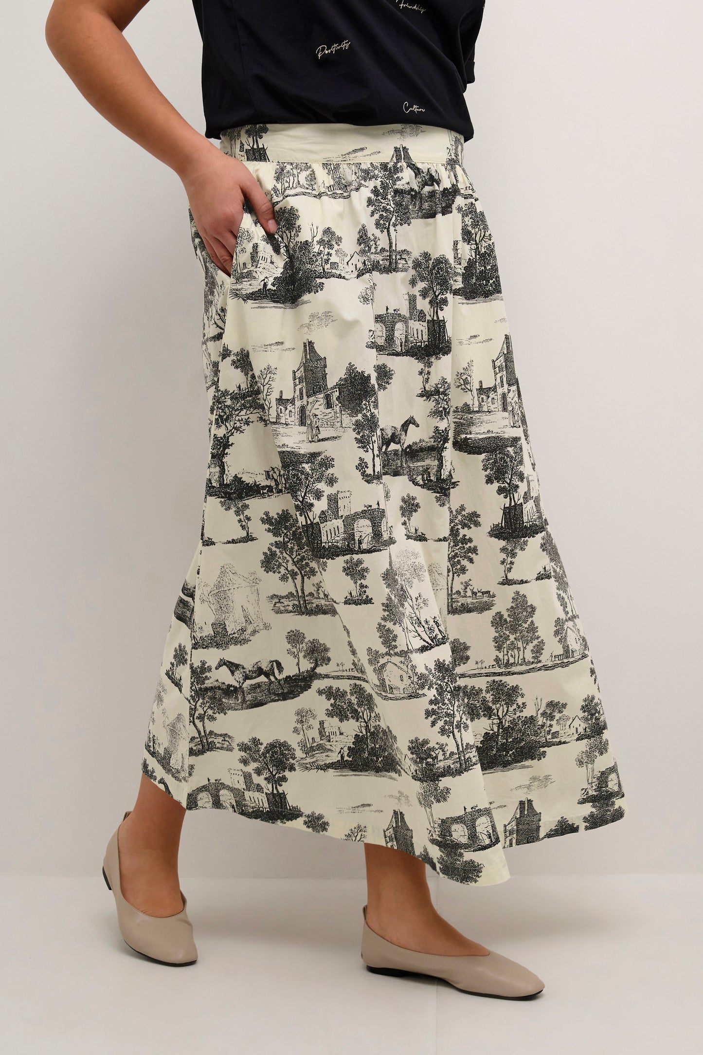 Culture: Olena Skirt