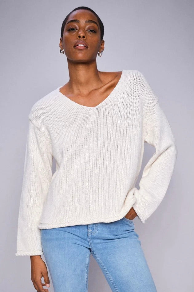 Mos Mosh: Bine V-Neck (3 Colours)