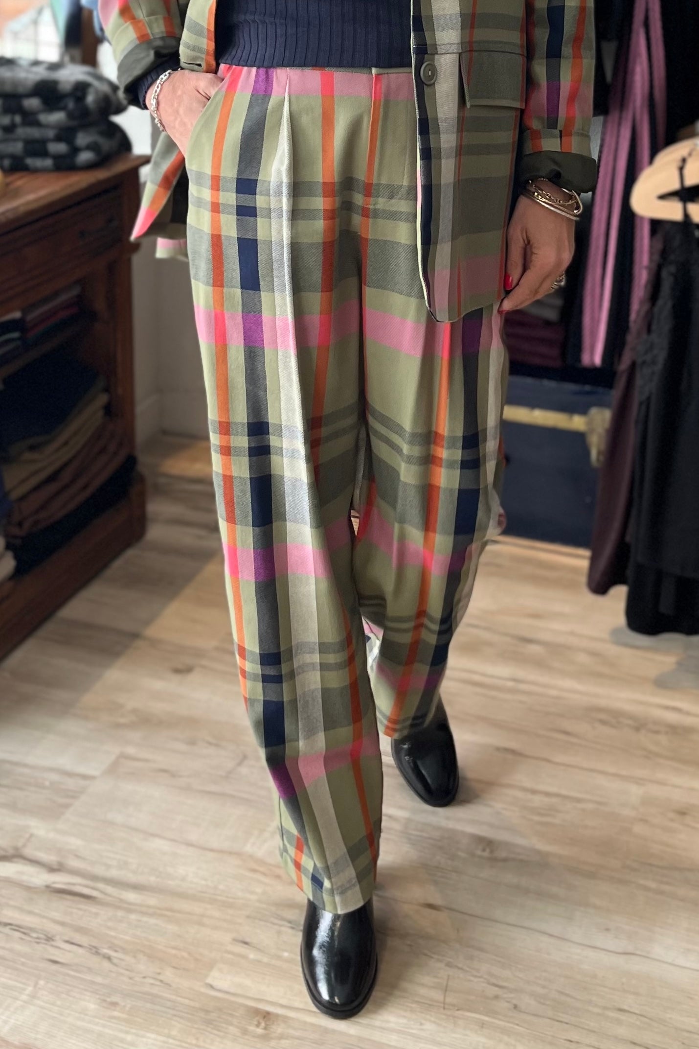 Eve Gravel: Samsi Pant