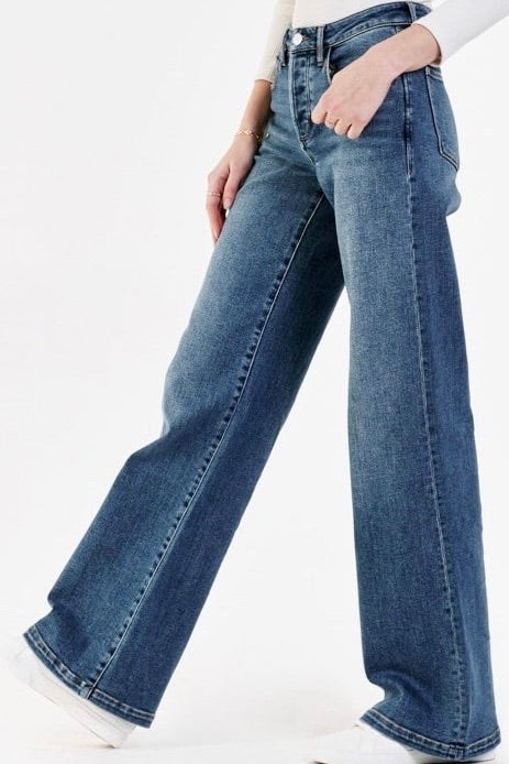 Dear John: Farrah Jeans Herrin