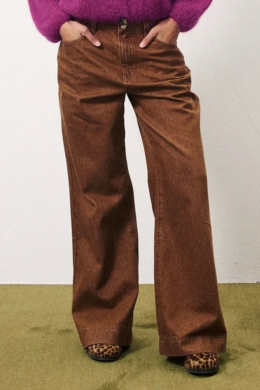 Frnch: Cherry Camel Jeans