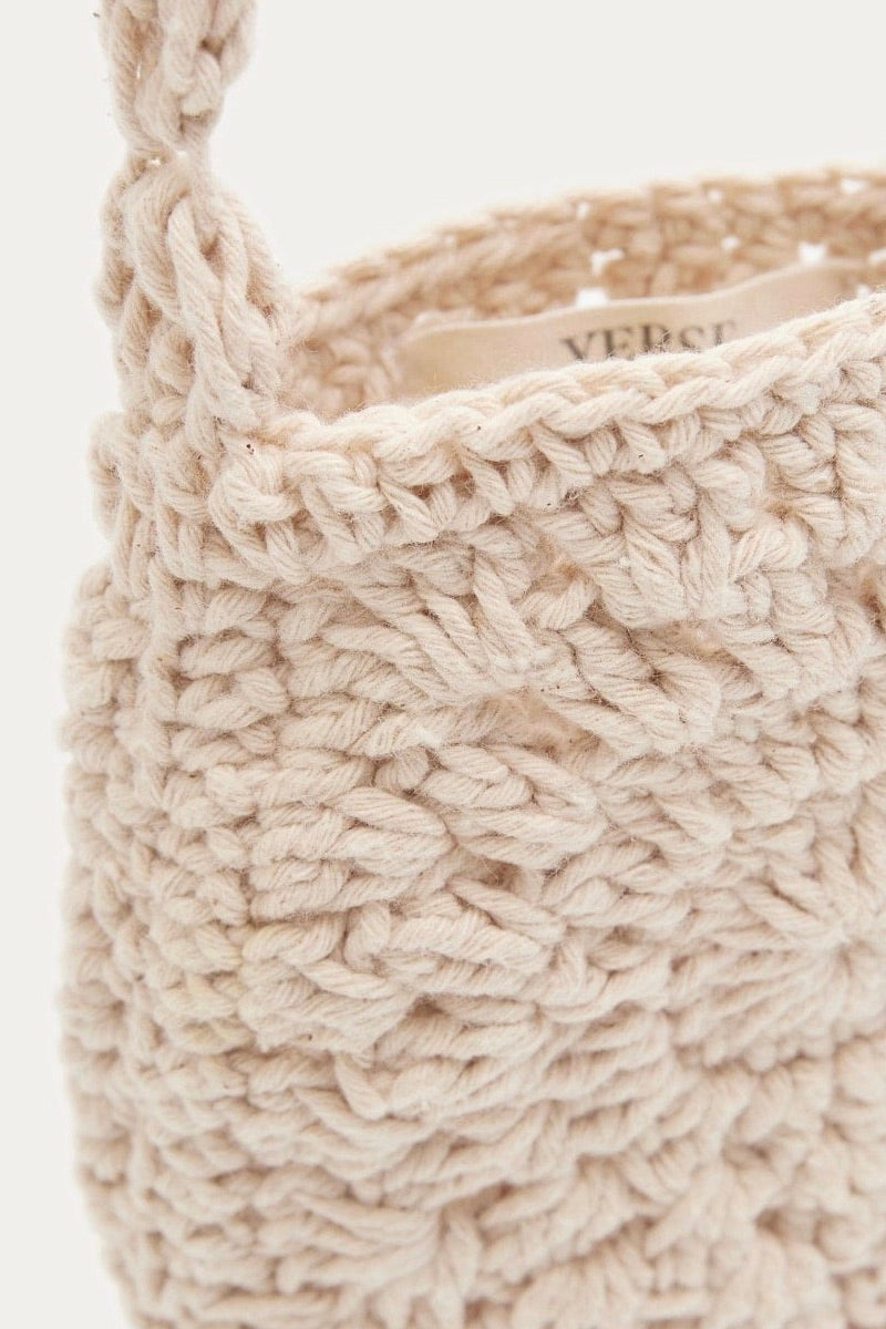 Yerse: Crochet Phone Pouch