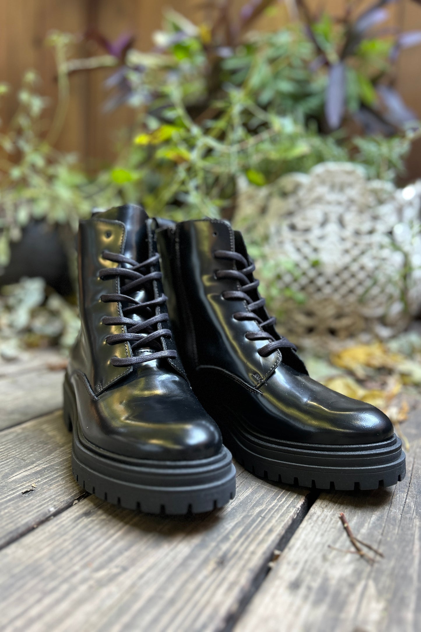 David Tyler: Lace Up Boot