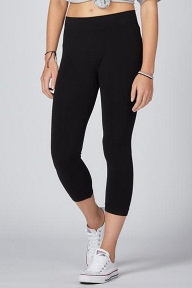 C'est Moi: 3/4 Bamboo Leggings (6 Colours)