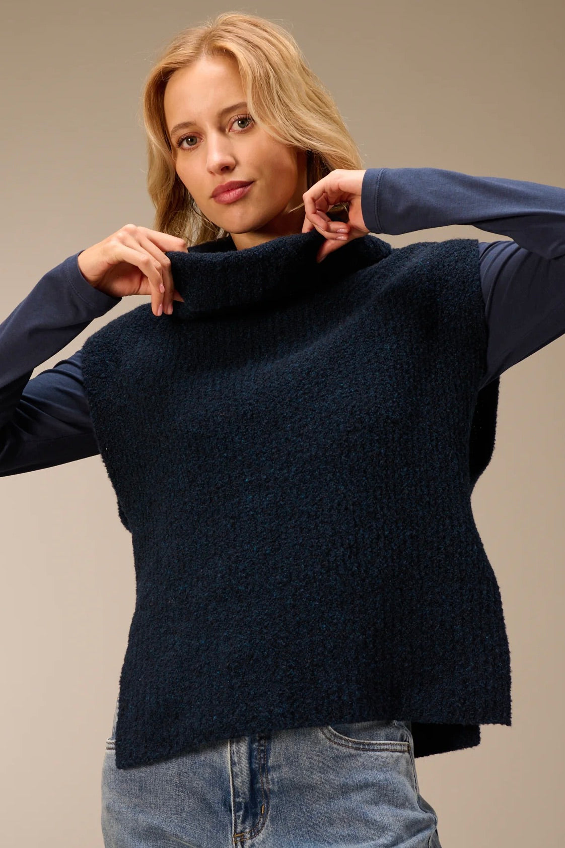 Nile: Wool Vest (2 Colours)