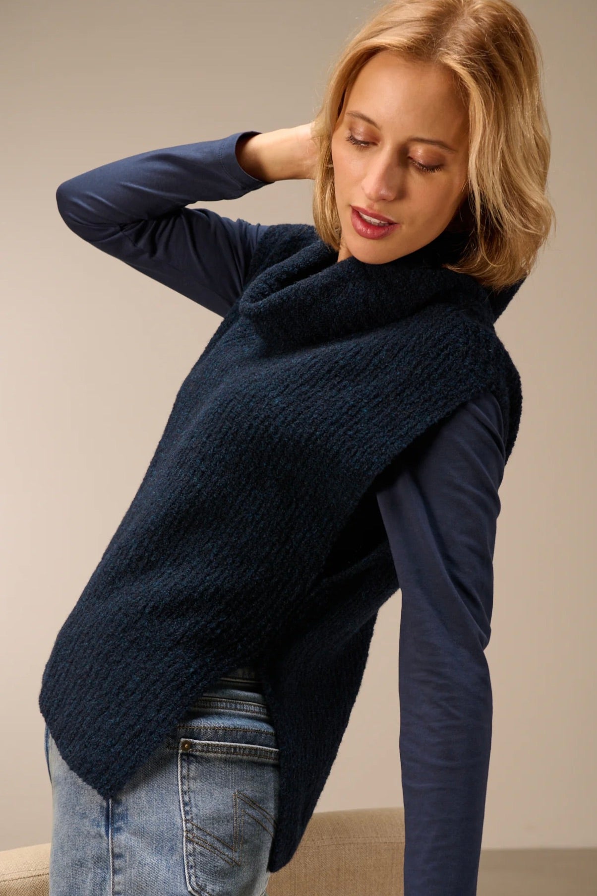 Nile: Wool Vest (2 Colours)