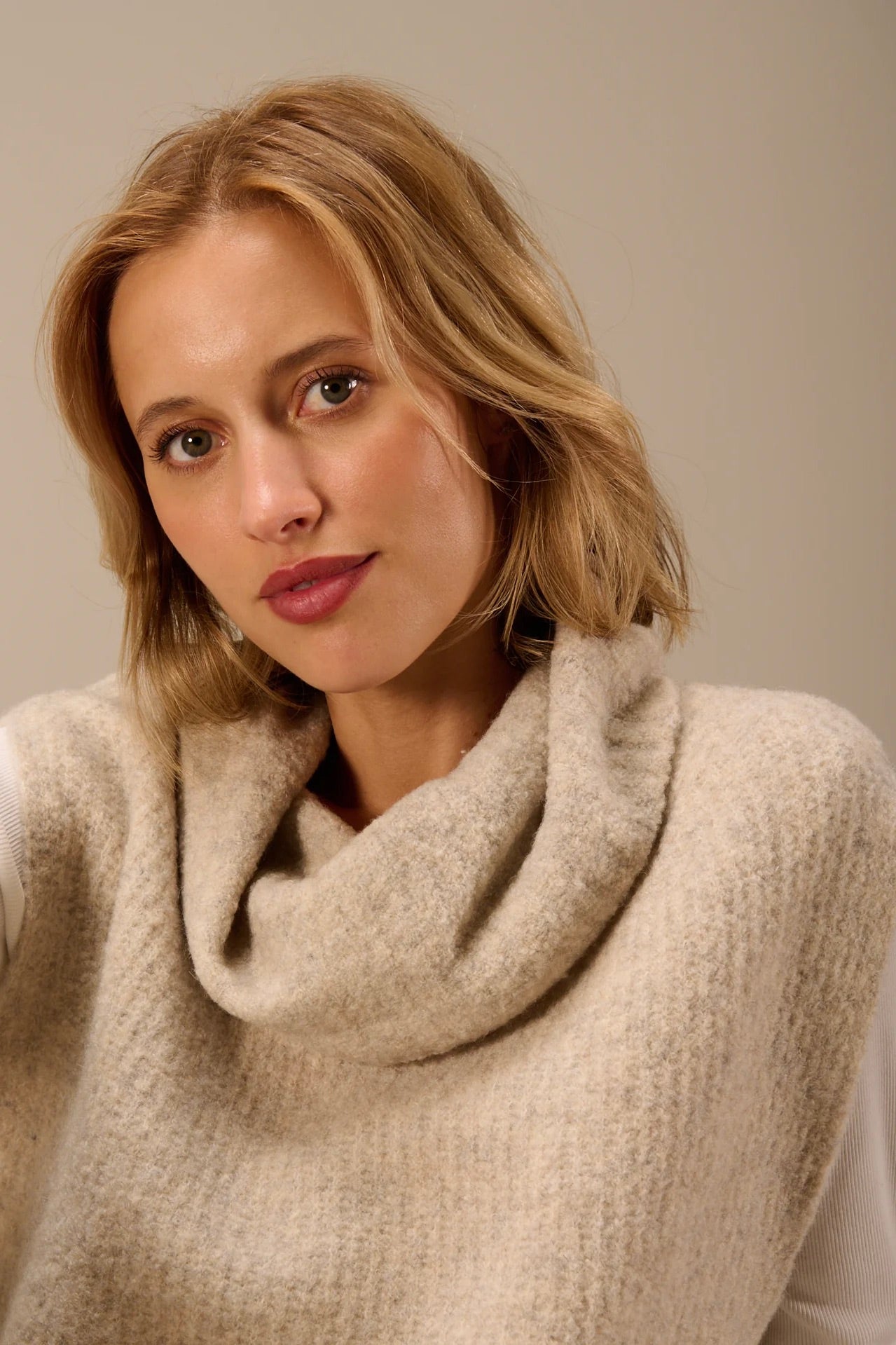 Nile: Wool Vest (2 Colours)