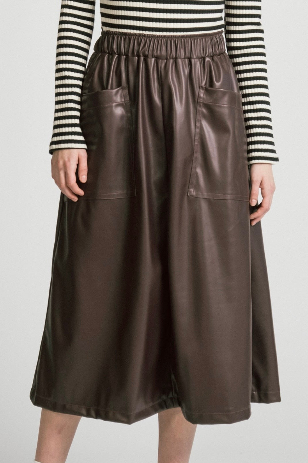 Allison Wonderland: Ara Skirt (2 Colours)