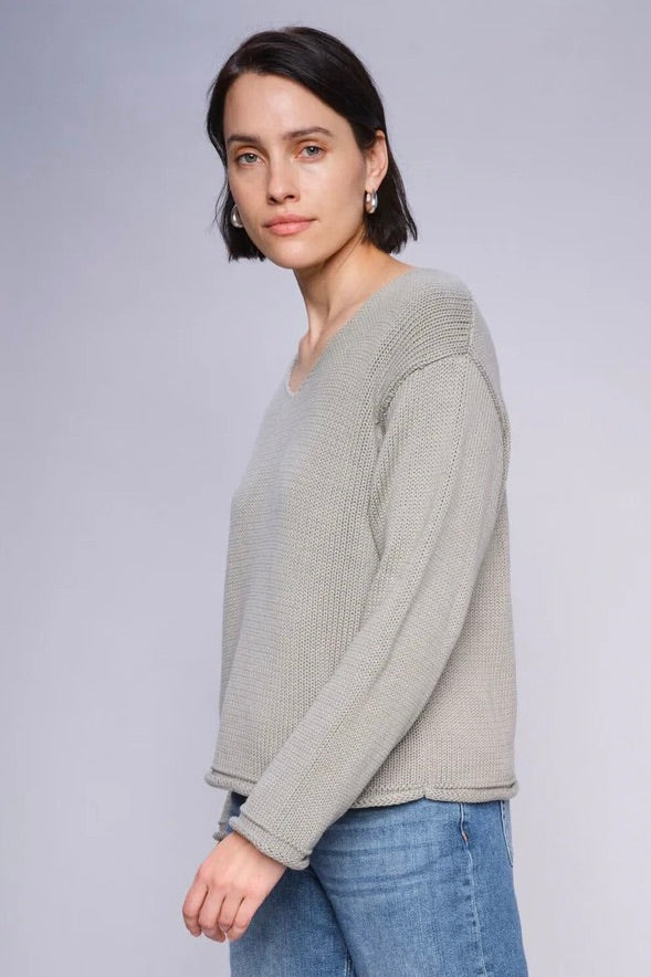 Mos Mosh: Bine V-Neck (3 Colours)