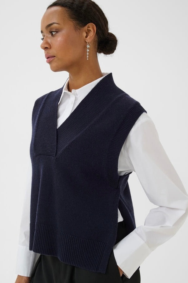 Part Two: Duha Vest (2 Colours)