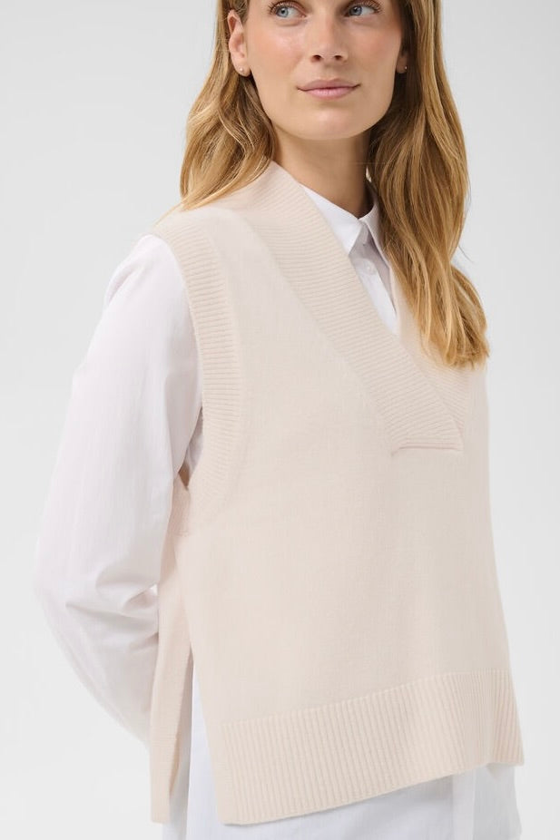 Part Two: Duha Vest (2 Colours)
