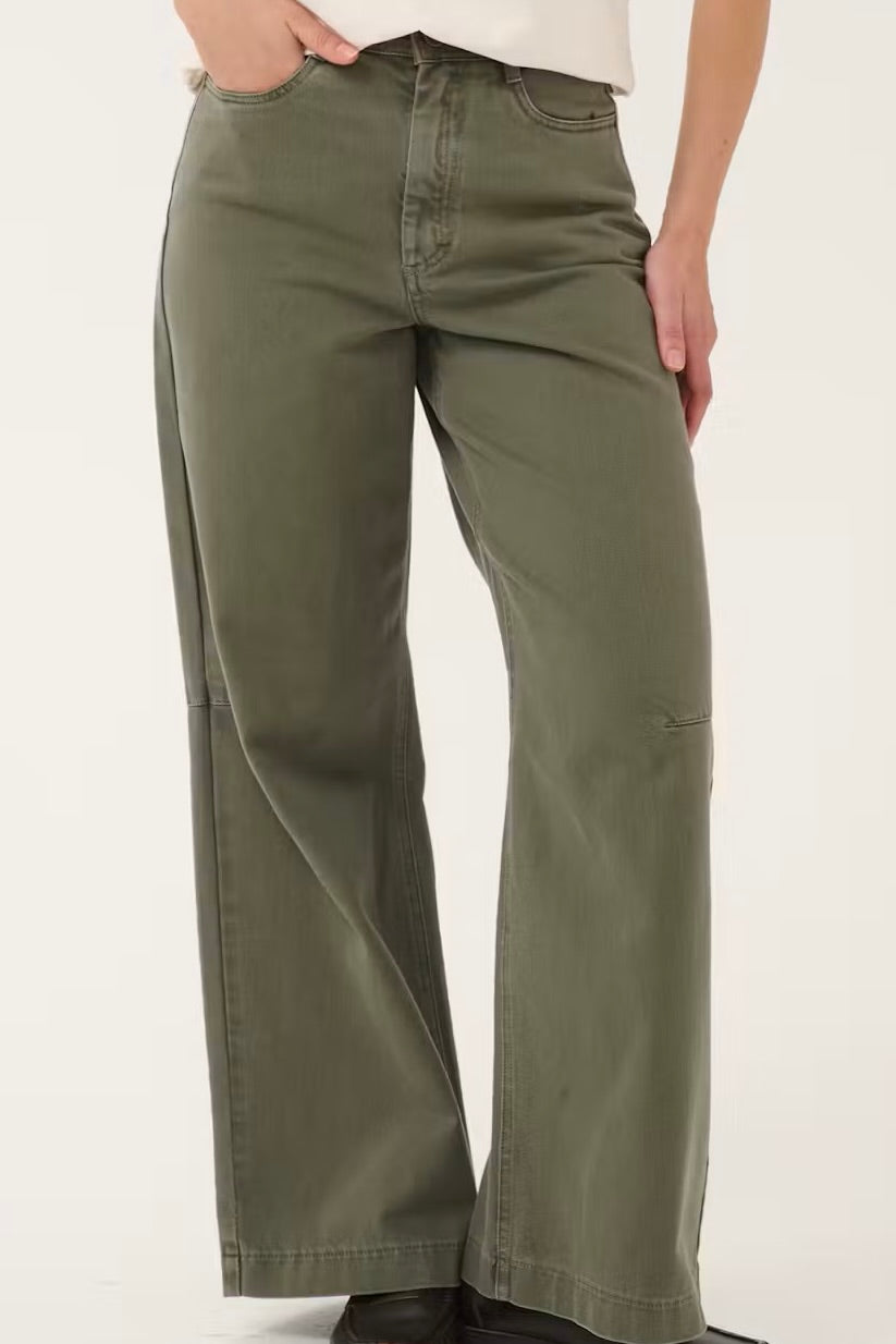Saint Tropez: Tita Jeans