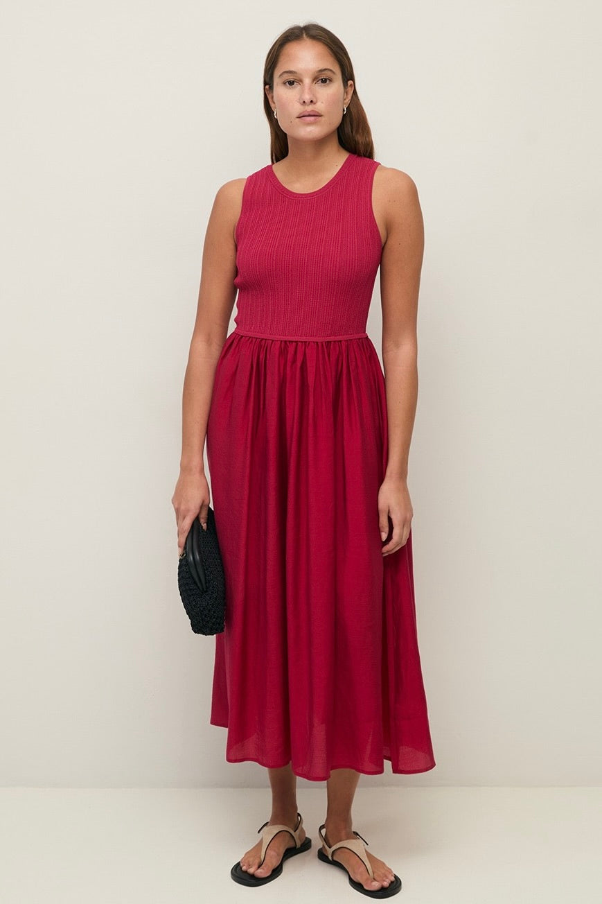 Yerse: Red Dress