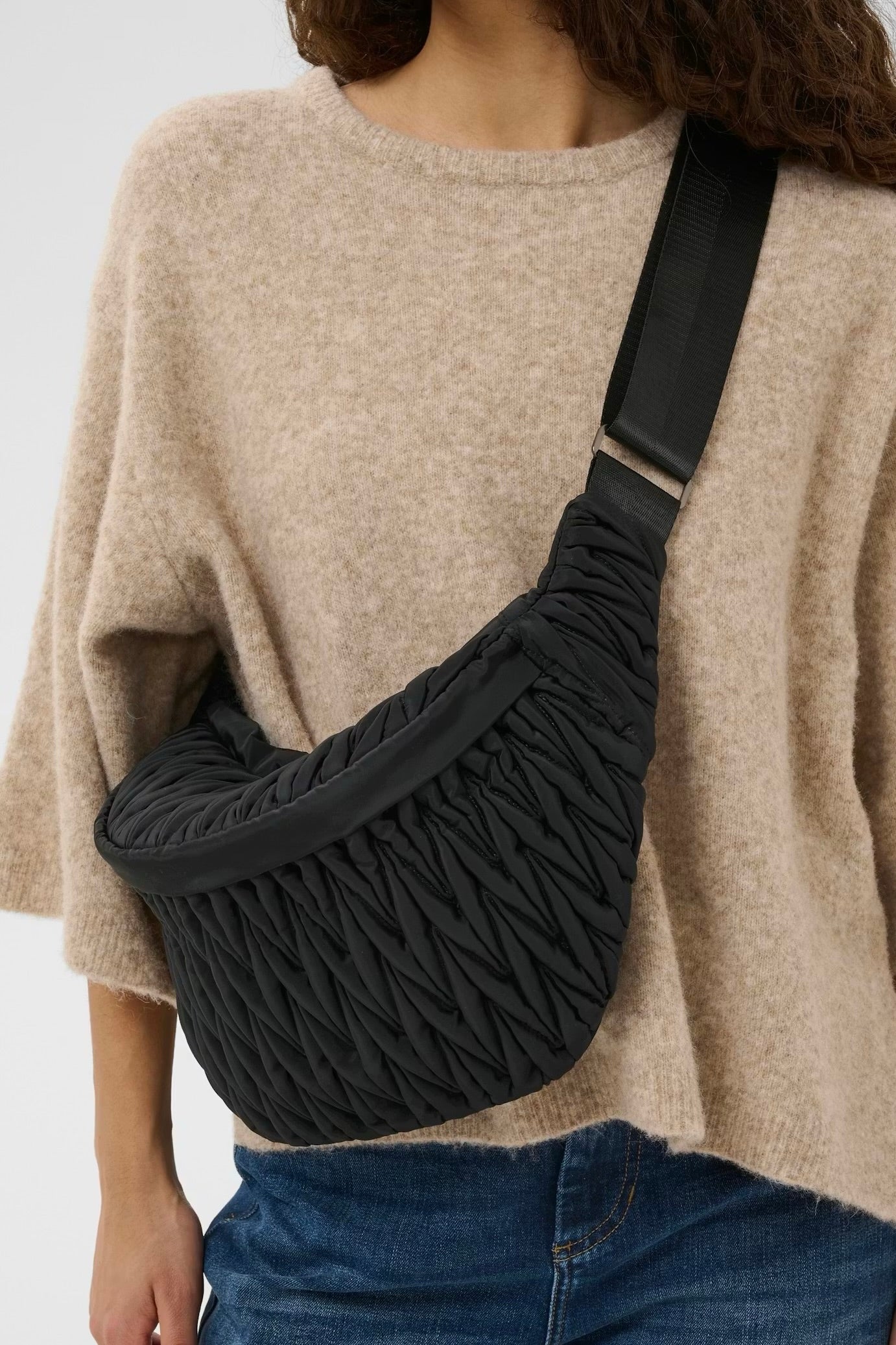 InWear: Textured Sling Bag (2 Colours)