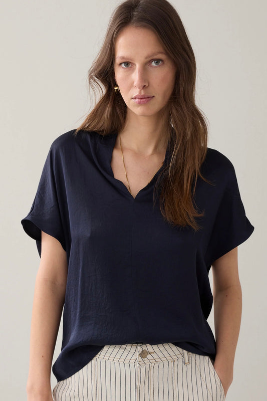 Summum: V-Neck Top Navy