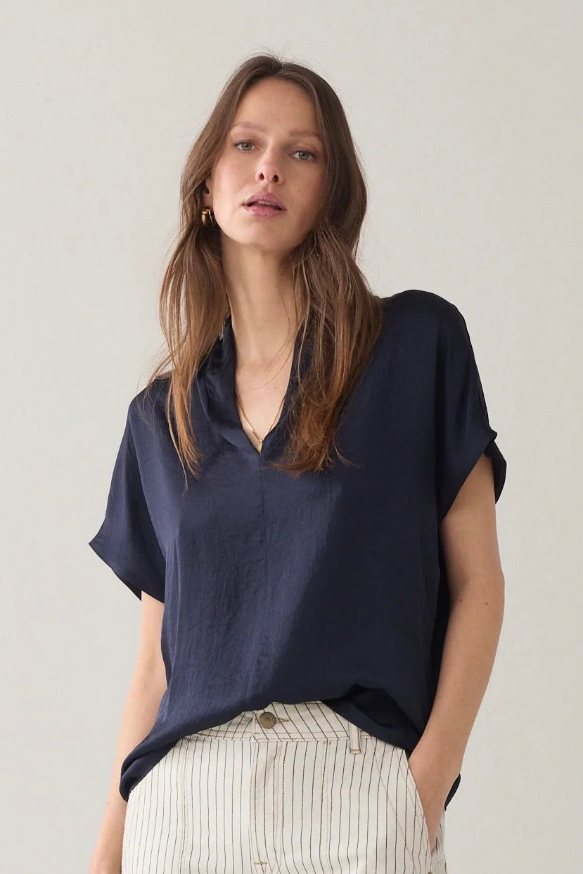 Summum: V-Neck Top Navy
