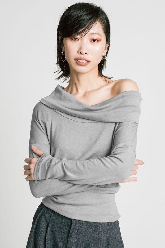 Allison Wonderland: Changes Sweater (2 Colours)