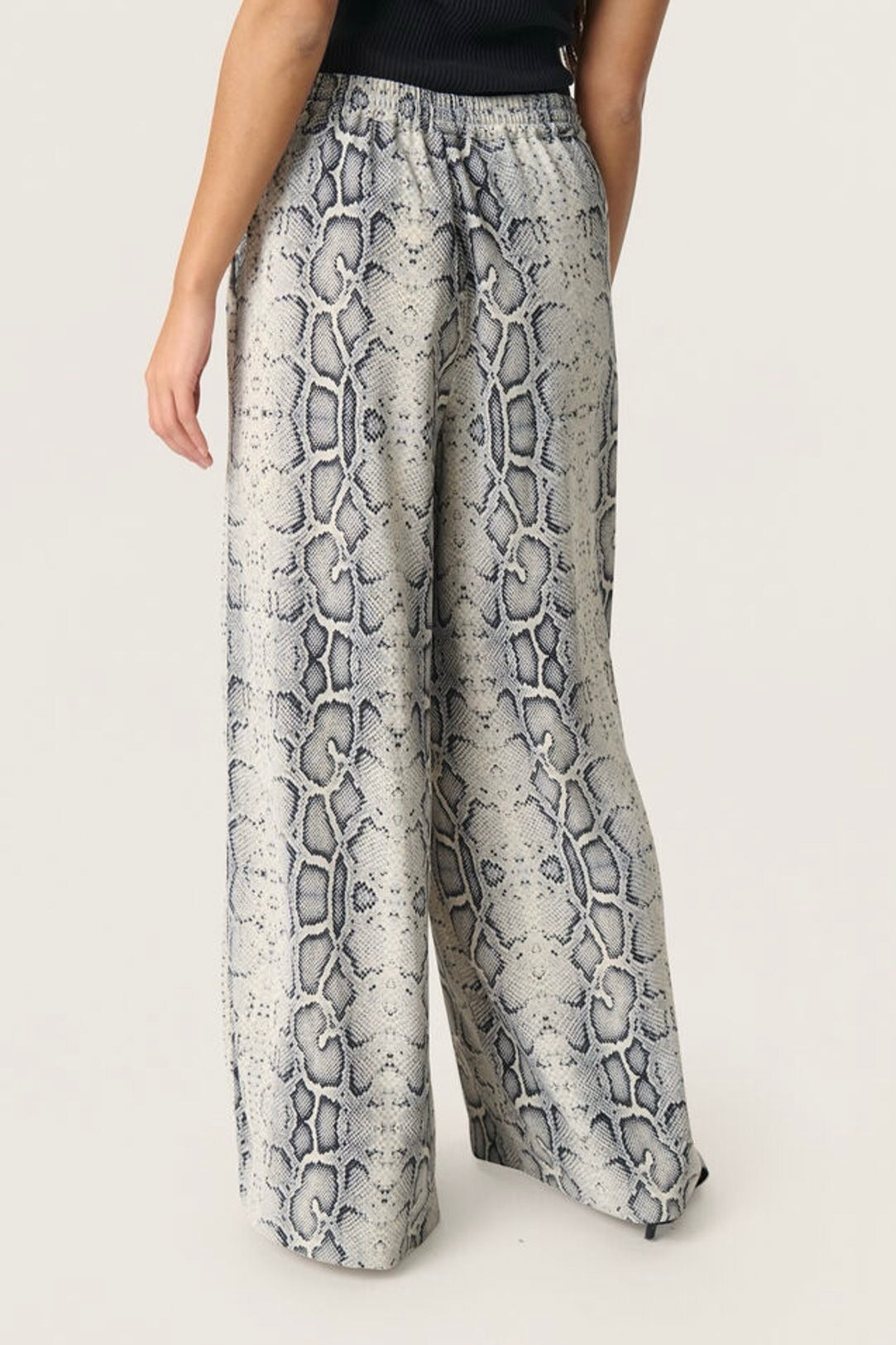 Soaked in Luxury: Shirley Pants