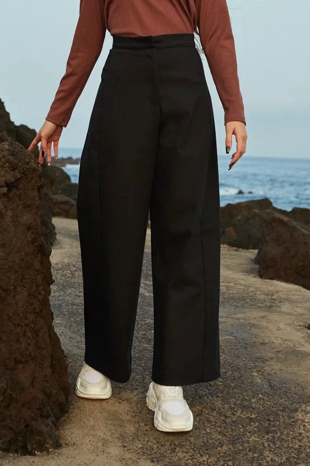 MAS Montreal: Vienna Pants (2 Colours)