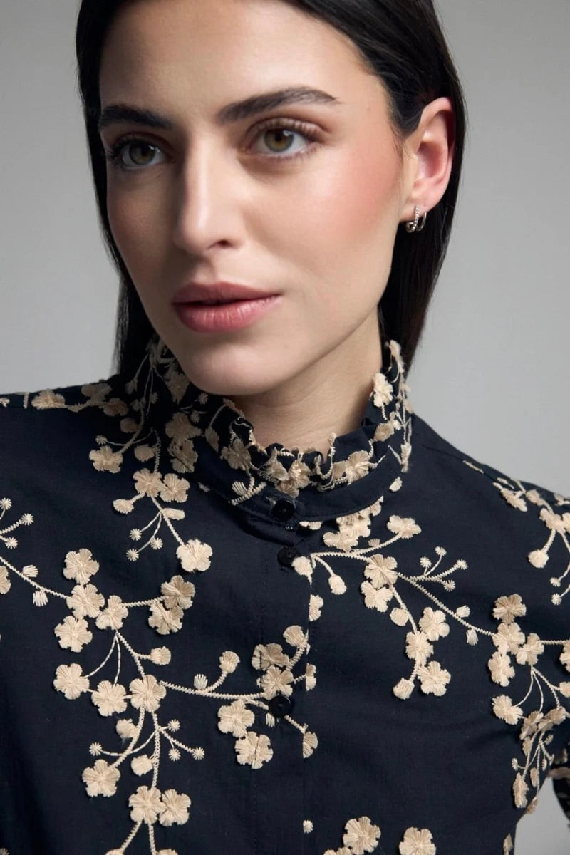 Tinta: Zenaida Blouse