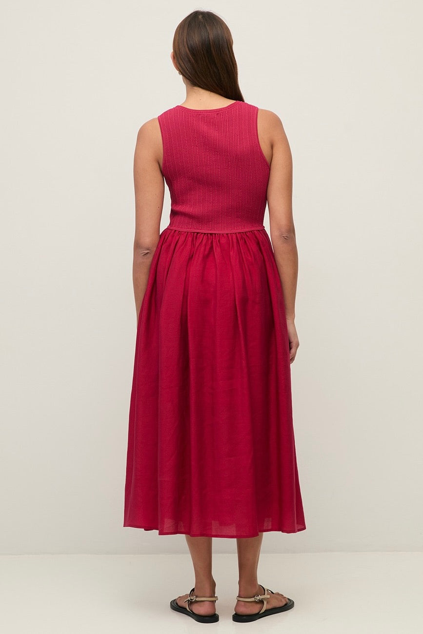 Yerse: Red Dress