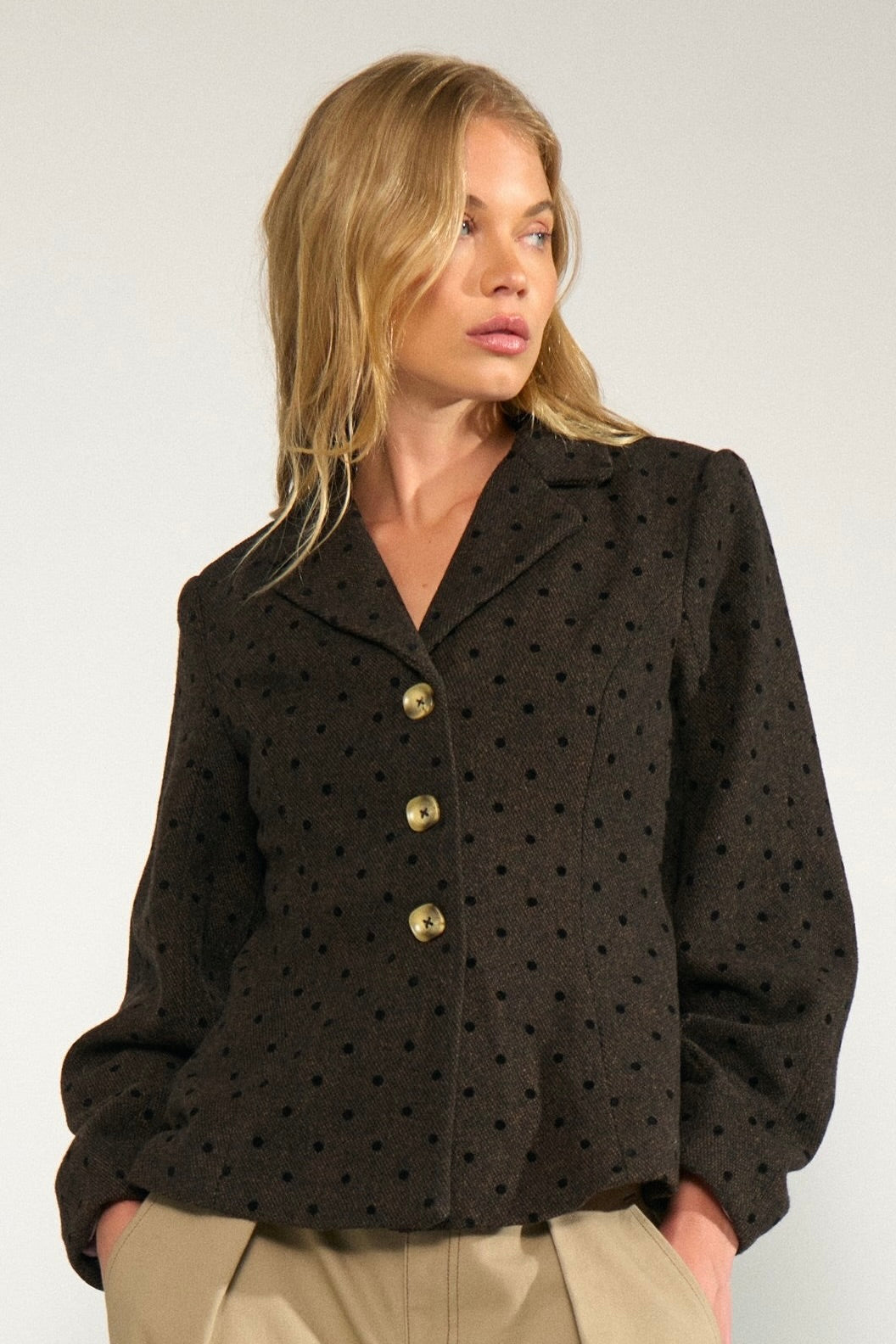 Numph: Nuamia Blazer