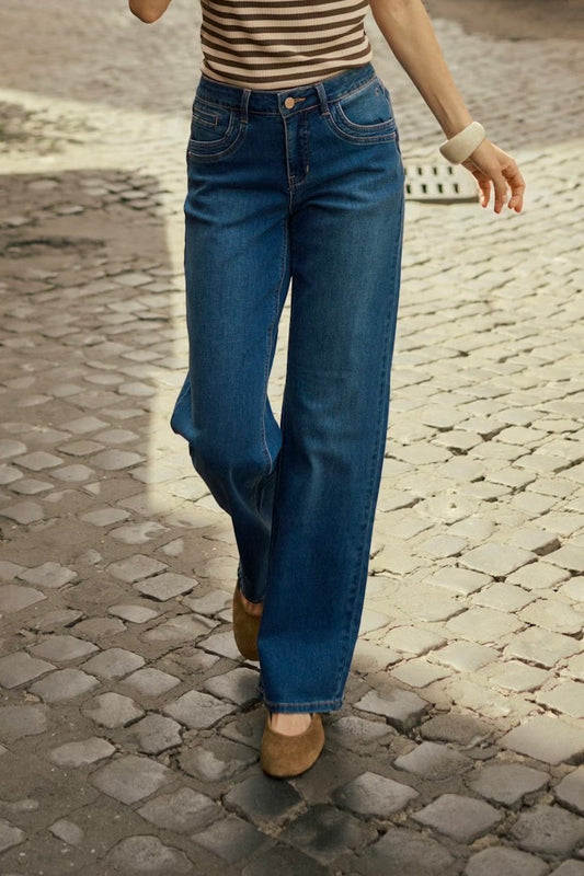 Cream: Lone Straight Jeans 32"