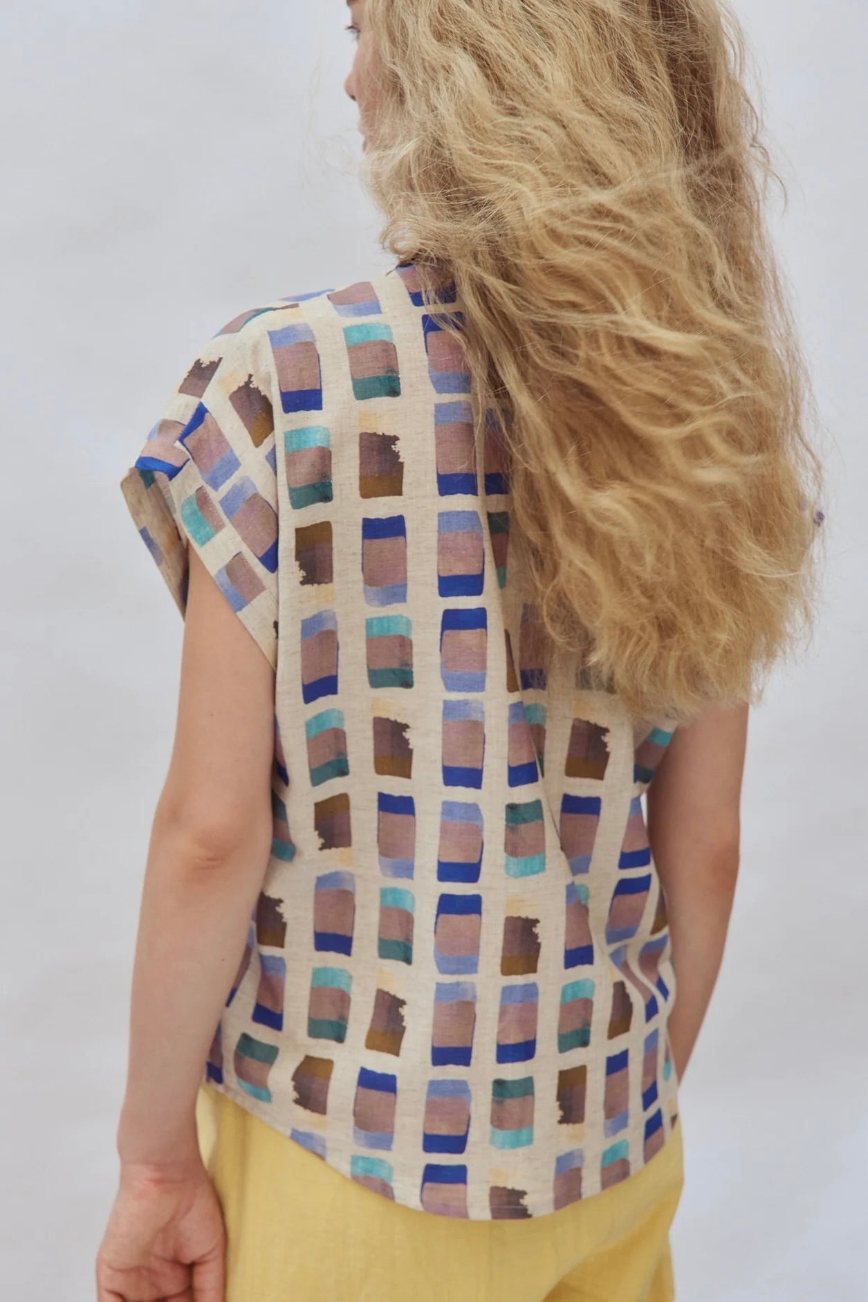 Eve Gravel: Haley Shirt (2 Colours)