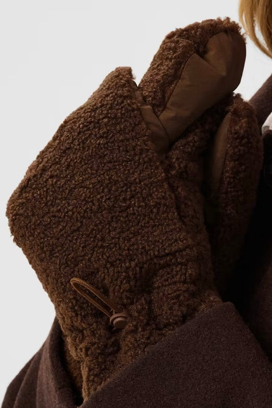 Part Two: Saisa Mitts