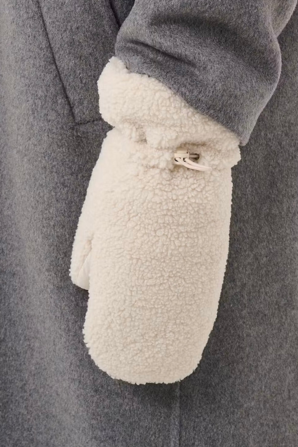 Part Two: Saisa Mitts