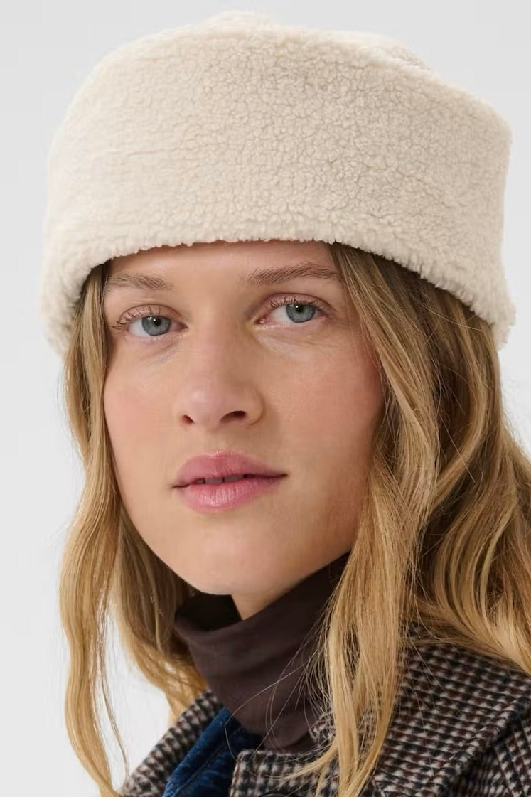 Part Two: Chrisse Hat
