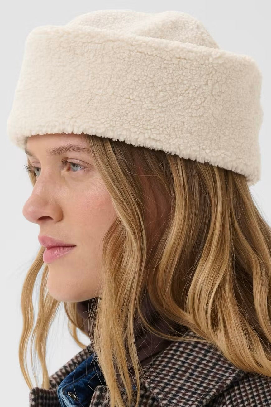 Part Two: Chrisse Hat