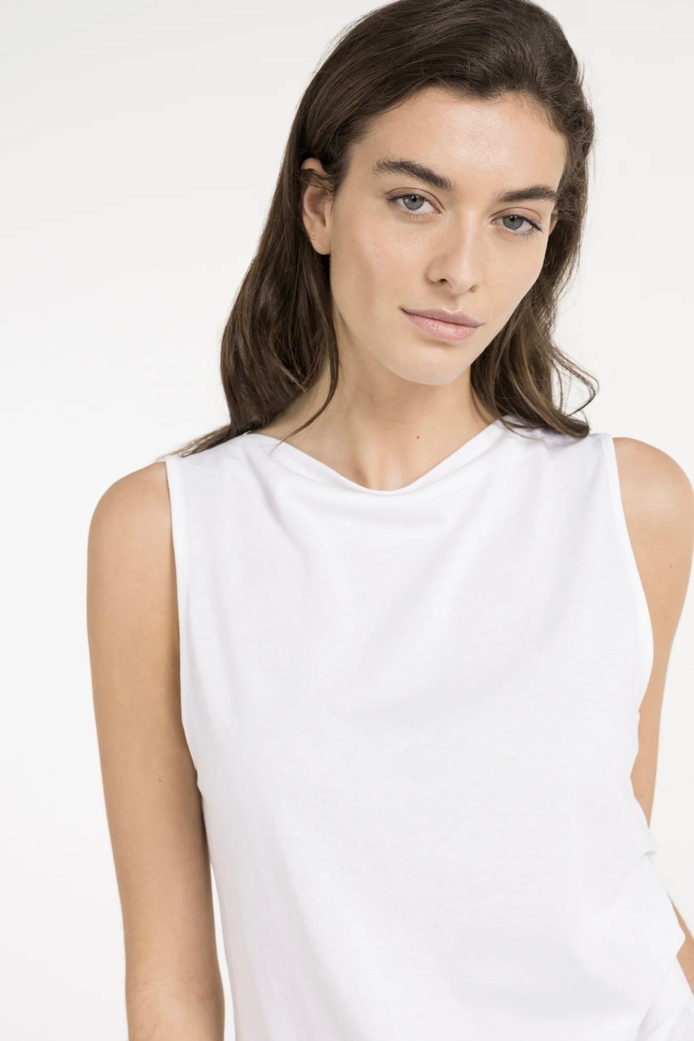 Yaya: Sleeveless Rushed Top